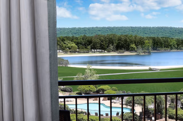 Room, 2 Queen Beds (Lodge and Spa Lake Side)