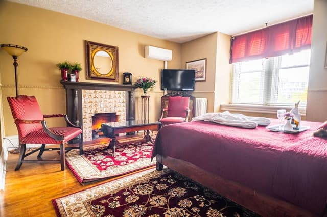 The Victorian Suite