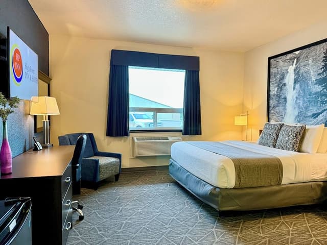 Standard Room, 1 King Bed