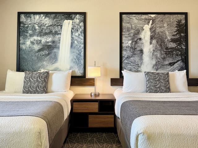 Deluxe Room, 2 Queen Beds, Kitchen