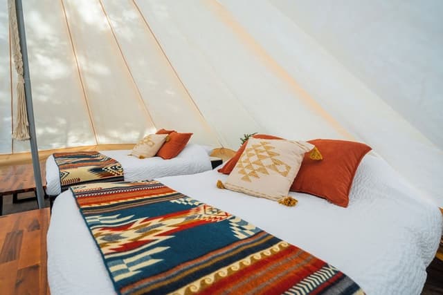 Glamping Canvas Bell Tent (walk-in)