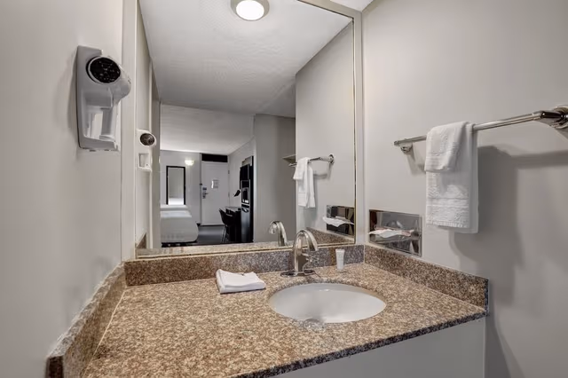Deluxe Room, 2 Queen Beds, Non Smoking, Refrigerator & Microwave