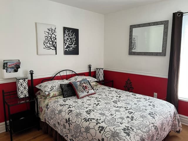 Standard Room, 1 Queen Bed