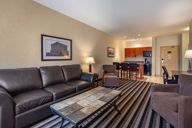 Suite, 1 King Bed, Non Smoking, Jetted Tub