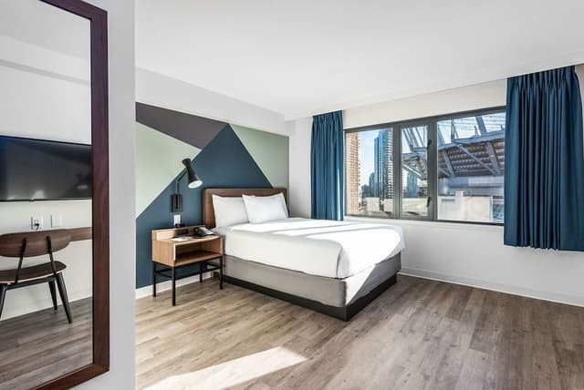 Superior Room, 1 Queen Bed, Private Bathroom