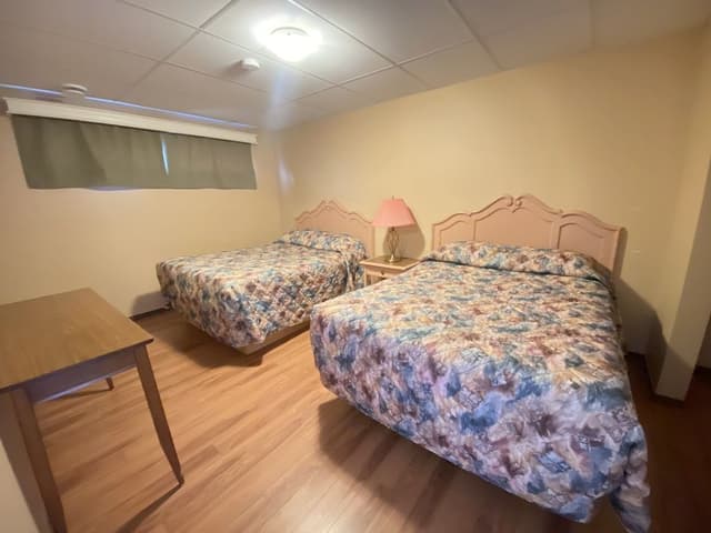 Deluxe Studio Suite, 2 Beds - Kitchen