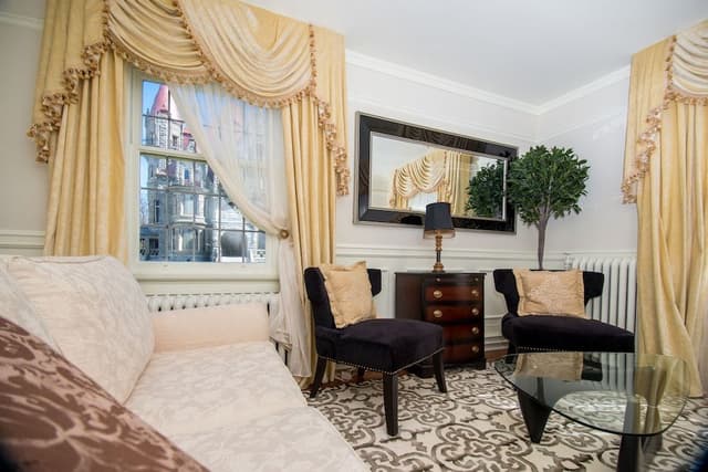 Superior Suite, 1 King Bed with Sofa bed (Castle)