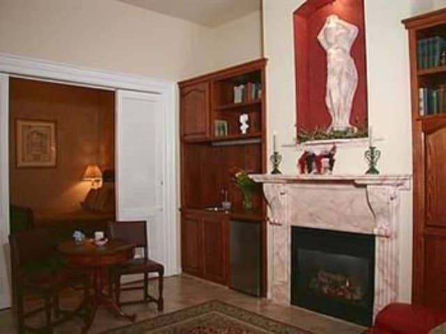 Suite, 1 King Bed with Sofa bed, Jetted Tub (Roman Suite: Two Rooms)