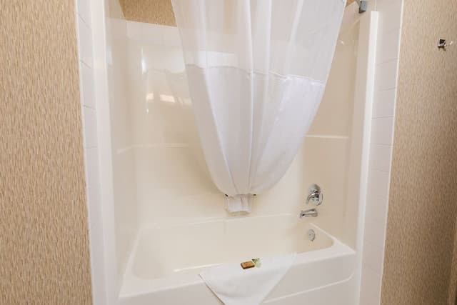 Deluxe Room, 2 King Beds