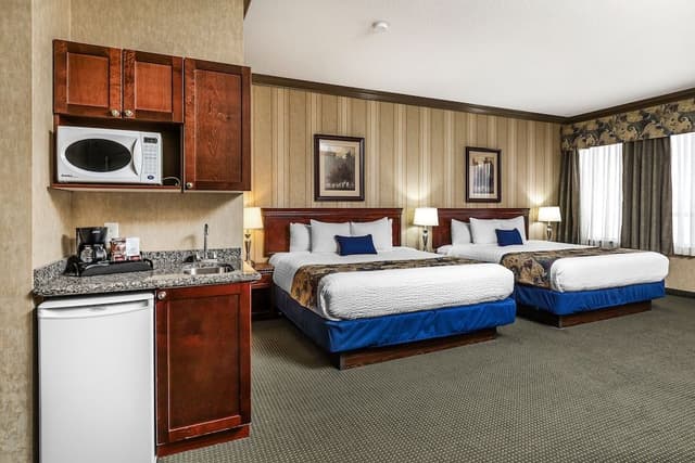 Deluxe Room, 2 King Beds
