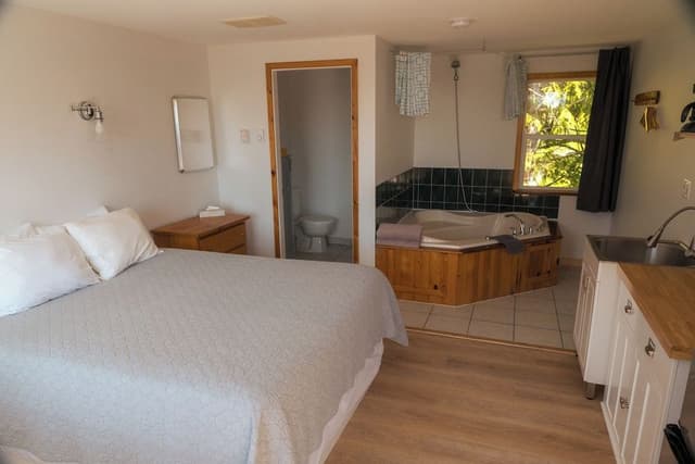 Honeymoon Cottage