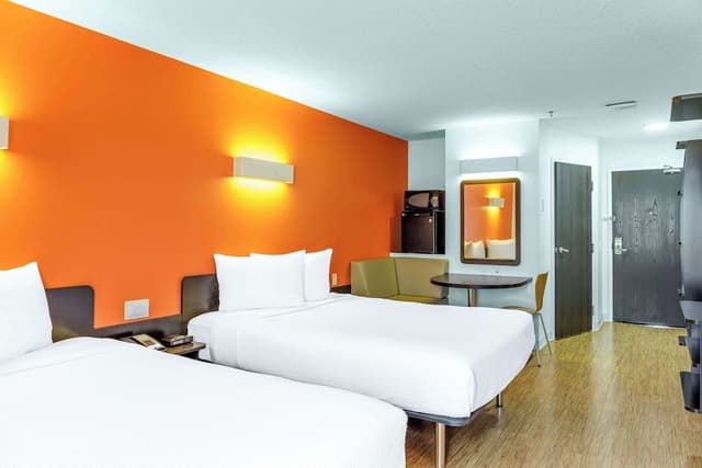 Standard Suite, 2 Queen Beds, Non Smoking, Kitchenette