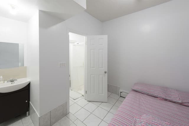 Single Room, 1 Twin Bed, Private Bathroom