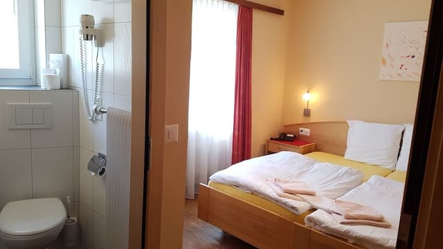 Basic Double Room