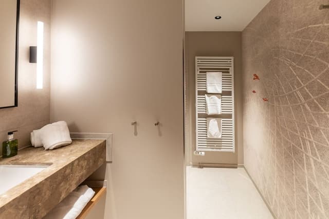 Residence 4 Star - Premium Double Room south or west - High Floor