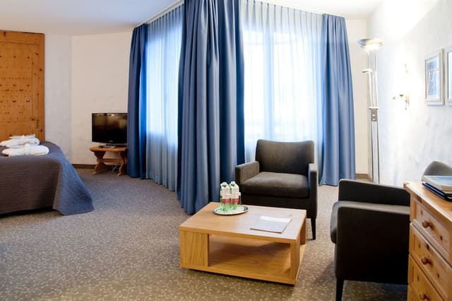 Residence 4-Star - Classic Double Room, South or West