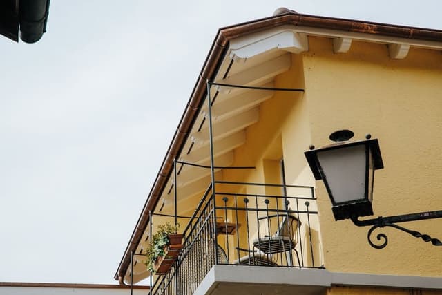 Garden Room King Balcony ( Vista 11 )