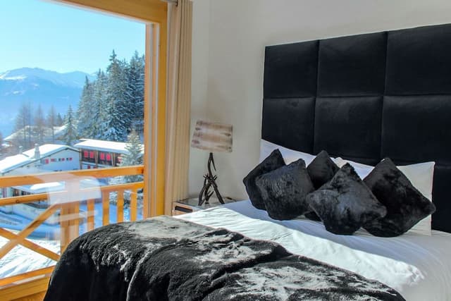 Chalet, 4 Bedrooms (Bénou)