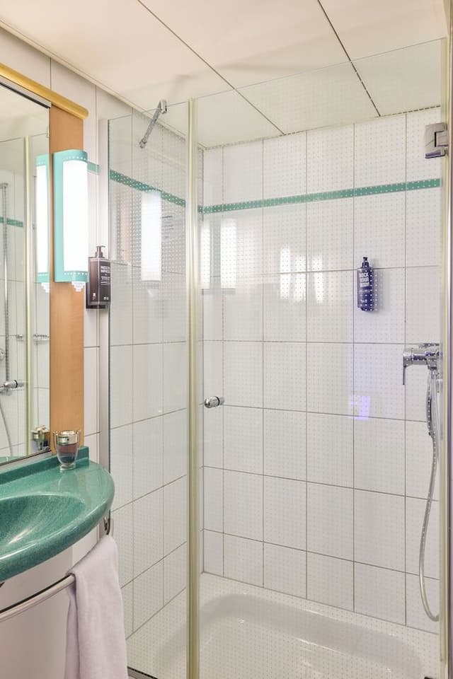 Double Room, 1 Double Bed (New Sleep Easy Concept)