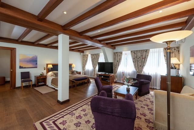 Suite (Privacy)
