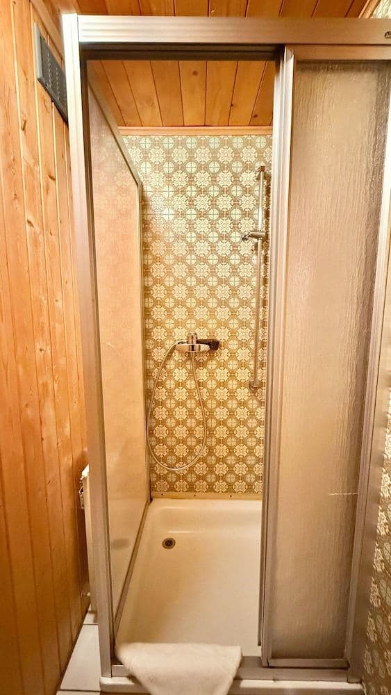 Family Room, Pets Allowed, Mountain View
