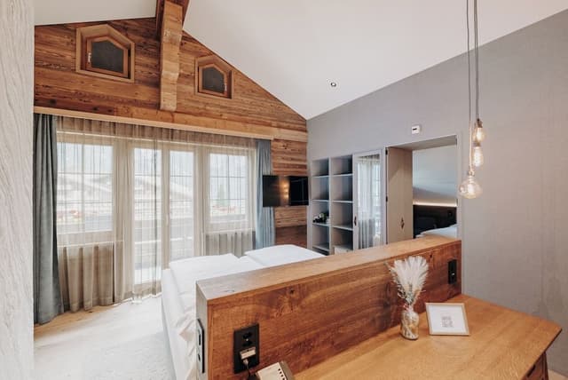 Chalet suite, balcony, mountain view