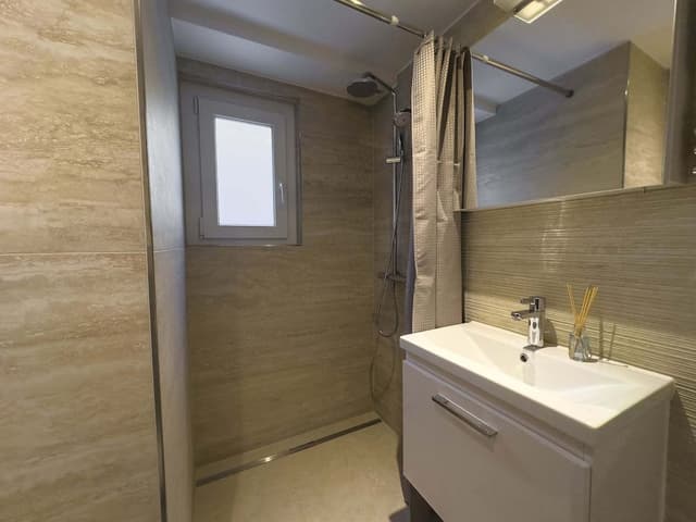 Deluxe Apartment, 3 Bedrooms, 2 Bathrooms, Mountain View
