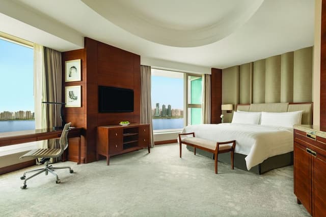 Horizon Premier River View King