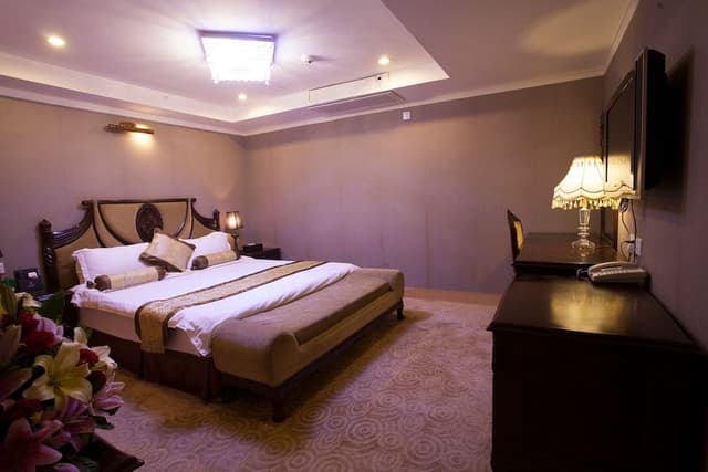 Executive Suite