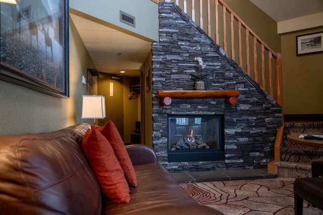 Corner Suite with Spa Bath