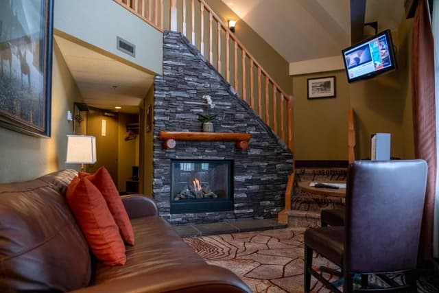 Corner Suite with Spa Bath