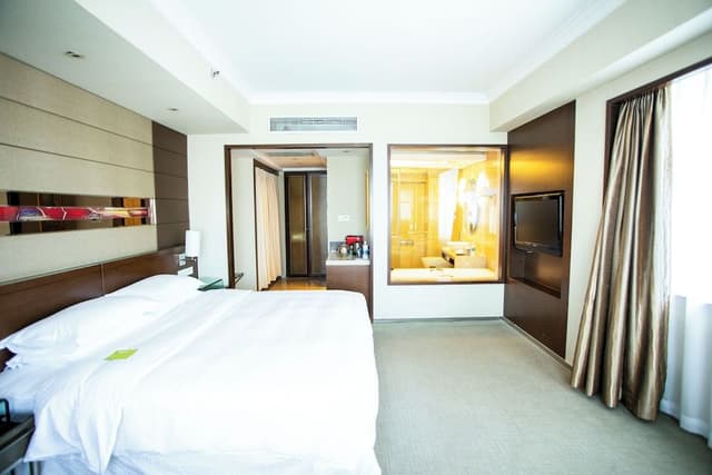Room, 1 King Bed, Garden View