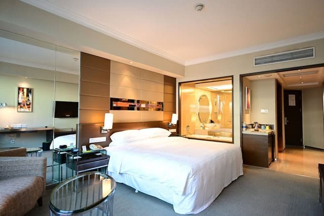 Room, 1 King Bed, Garden View