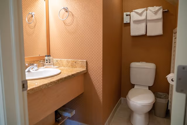 Condo, 2 Bedrooms (with Kitchen)