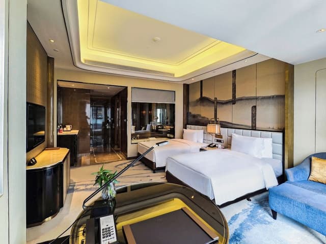 Superior Twin Room, City View