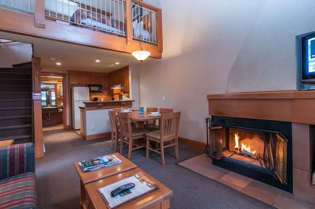 Premier Condo, 2 Bedrooms (Loft)