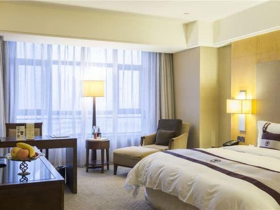 2-Bedroom Family Suite