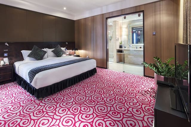Premier Suite
