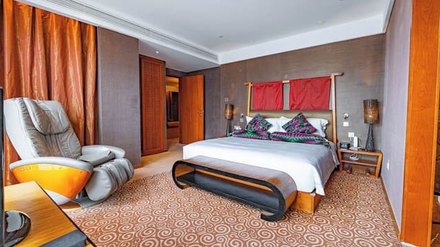 Premier Suite