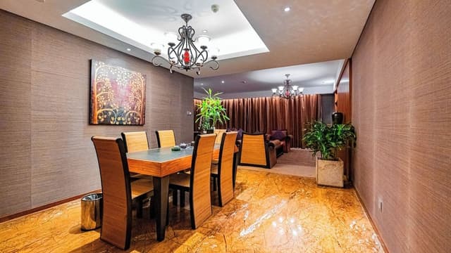 Premier Suite