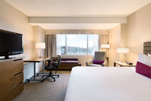 Comfort Room, 1 King Bed (Coast King)