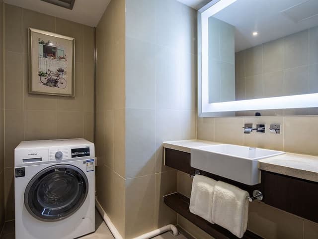Suite, City View (1 double bed)