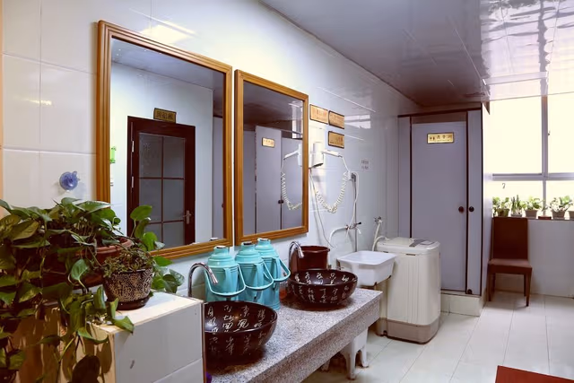 Shared Dormitory, Shared Bathroom (3 Bunk Beds)