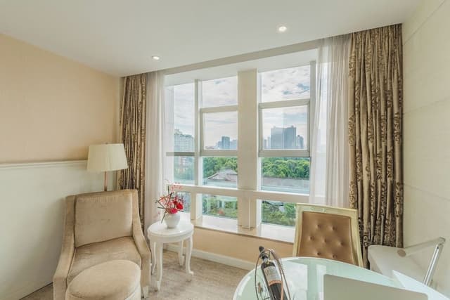 Superior Twin Room, City View