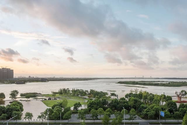 Suite, 1 Bedroom, Lake View