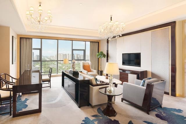 Suite, 1 Bedroom, Lake View