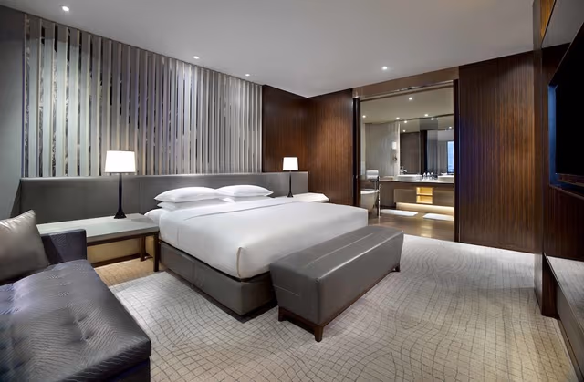 Diplomat Suite