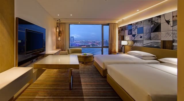 Regency Suite Twin
