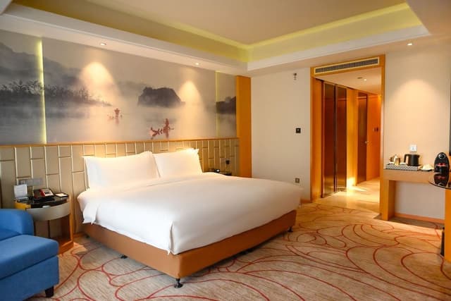 Executive Room, 1 King Bed, Club Lounge Access, River View