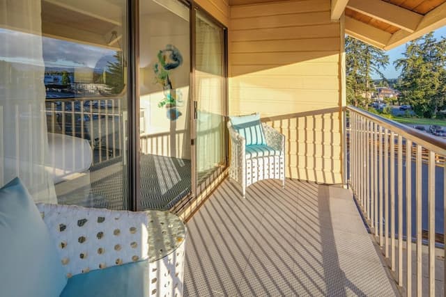 Standard Room, 2 Queen Beds, Balcony, Non Smoking
